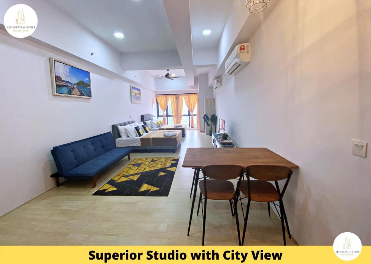 Revo Hotel & Suites Kuala Lumpur Bukit Jalil By The Cynefin Exteriör bild